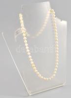 Akoya sósvizi gyöngysor nyaklánc, ezüst (Ag) kapoccsal, jelzett, h: 51 cm