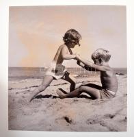 Baki, Péter: Lélek és test. Kertésztől Mapplethorpe-ig, a fotográfia legnagyobb mestereinek szemével...