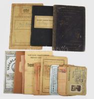 Vegyes okmány tétel: Légoltalmi 1. sz. mentőláda feljegyzési füzet a segélynyújtásról, SZDP tagsági könyv, postai takarékbetétkönyvek, vásárlási könyvek, stb., összesen 15 db, változó állapotban