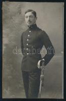 Vitéz csataji Csatay Lajos (született Tuczentaller) (1886-1944. október 16.) honvédelmi miniszter fotója fiatal katonaként 8x12 cm Csatay vezérezredes, Kállai és Sztójay-kormányok honvédelmi minisztere, többször is le akart mondani, de Horthynak mindig sikerült rábírnia a maradásra. Tisztségében egészen 1944. október 16-áig, Horthy kiugrási kísérletéig megmaradt, ekkor azonban a Gestapo letartóztatta. 1944. október 16-án Csatay a feleségével együtt öngyilkosságot követett el.