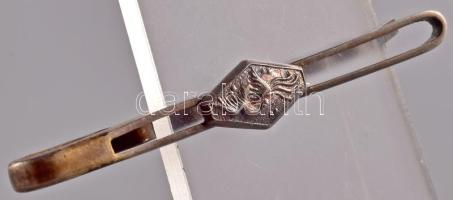 Ezüst (Ag) nyakkendőtű madaras díszítéssel. 5,1 g jelzett