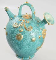 cca 1885 Zsolnay aszkosz. Korongozott és kézzel formált, plasztikus elemekkel díszített porcelánfaja...