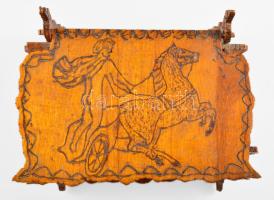 Lovas mintás fa díszdoboz, 18x13 cm