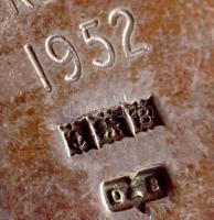 1952 Vadász témájú zománcozott ezüst (Ag) függő, jelzett, bruttó 13g