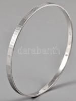 Ezüst (Ag) bordázott karperec, jelzett, d: 6,6 cm, nettó: 11 g