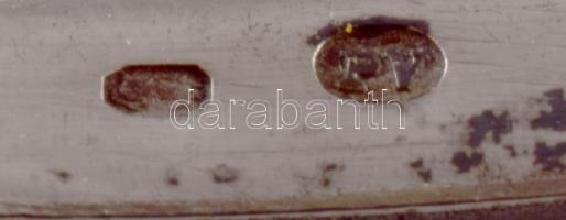 Ezüst (Ag) bordázott karperec, jelzett, d: 6,6 cm, nettó: 11 g