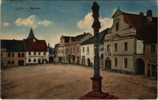 Luze (Chrudim), Námestí / square, shops, confectionery (Rb)