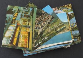 Kb. 100 db MODERN külföldi város képeslap / Cca. 100 MODERN foreign town-view postcards