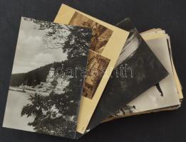 Kb. 100 db MODERN főleg fekete-fehér magyar város képeslap / Cca. 100 MODERN mainly black and white Hungarian town-view postcards