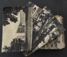 Kb. 100 db MODERN főleg fekete-fehér magyar város képeslap / Cca. 100 MODERN mainly black and white Hungarian town-view postcards