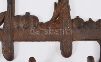 Vas konyhai akasztó, evőeszköz díszítményekkel, 20x29 cm