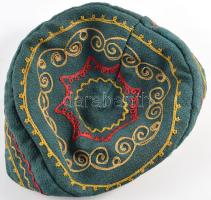 Antik tübetejka, kézi hímzéssel