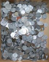 2kg vegyes világpénz T:vegyes