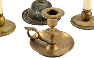 4 darab gyertyatartó, közte sétáló gyertyatartó