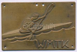 1940 k. "WMTK" (Weiss Manfréd Testedző Kör) egyoldalas bronz lemezplakett, rögzítéshez szükséges lyukakkal. Szign.: Fonyó Márton (1896-1989) (47x72mm) T:XF