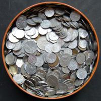 2kg vegyes világpénz T:vegyes