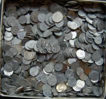 2kg vegyes világpénz T:vegyes