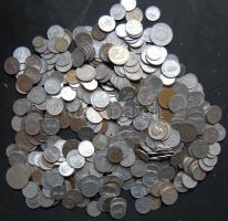 2kg vegyes világpénz T:vegyes