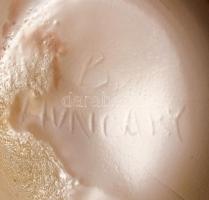 Bukrán Edit (1957-): Tálka, Mázas kerámia, jelzett, apró lepattanással d: 15 cm