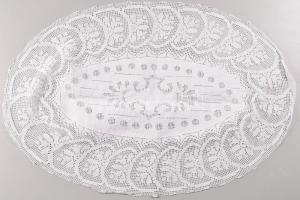 2 darab kézzel hímzett terítő, 45x45 cm alatt