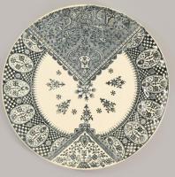 Fischer Ignác "Emma" mintás 8 darabos tál készlet. Jelzett, pár darabon bebarnult mázzal, ...