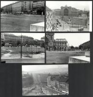 1967 Budapest, a Baross tér látképe az aluljárórendszer építése előtt, 13 db vintage ezüstzselatinos...