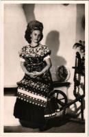 Mezőkövesd, Matyó menyecske, magyar folklór / Hungarian folklore from Mezőkövesd