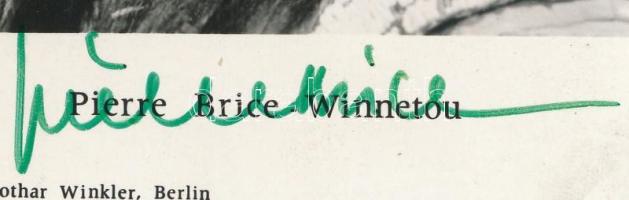 Pierre Brice (1929-2015) francia színész aláírása az őt ábrázoló képen / autograph signature