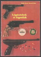 Izsák József - Keserű Béla: Légpisztolyok és légpuskák. Az egyik szerző, Izsák József által dedikált példány. (,,Sikeres vadászvizsgát kívánok [...] Izsák József".) Bp., 1989, szerzői kiadás, 30+(2) p. Első kiadás. Kiadói tűzött papírkötés, kissé viseltes borítóval.