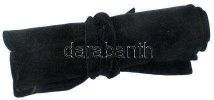 24 tépőzáras zsebbel rendelkező, feltekerhető érmetartó plüssszerű anyagból kb. 55x55mm érmekhez, újszerű állapotban