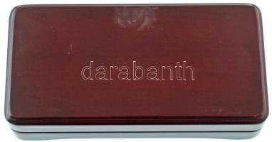 Mahagóni fa érmetartó kazetta bársonybéléssel, 5db 29mm-es férőhellyel. Használt, de jó állapotban (...