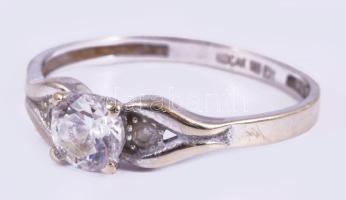 Fehérarany (Au) 14K gyűrű 0,25K + kisebb církónokkal. jelzett m: 56, 1,7 g