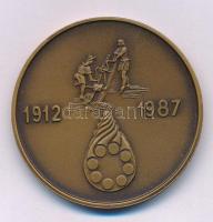 Pócsik István (1933-) 1987. "A 'December 4' Drótművek 75 éves / 1921-1987" kétol...