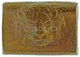 2001. "BÚÉK 2002" kétoldalas, öntött bronz plakett, egyik oldalán oroszlán ábrázolással (24x35mm) T:AU