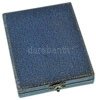 1941. "A Magyar Athletikai Szövetség" fém sportplakett, előlapján "Zádor Tibor úrnak ...