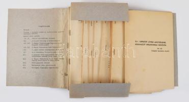 Magyar Honvédelmi Szövetség belső használatra készült kiadványai, 2 db: Kézikönyv a tartalékos tisztek és tiszthelyettesek tájékoztató oktatásához. (Előadás gyűjtemény.) 1976/77. Bp., 1976, MHSZ Országos Központ. Sérült kiadói papírborítóban. + A lakosság 15 órás polgári védelmi oktatásának kézikönyve. Bp., 1965, MHSZ Országos Elnökség. Kiadói papírkötés, kissé viseltes, sérült borítóval, helyenként kissé foltos lapokkal.