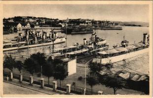 Pola, Pula; Panorama / látkép, kikötő, gőzhajók / general view, port, steamships (EK)