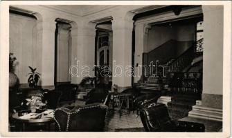 Budapest VIII. Dr. Pajor szanatórium és vízgyógyintézet, előcsarnok. Vas utca 17. (EK)