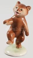 Kőbányai porcelán medve. Kézzel festett, jelzett, hibátlan 9 cm