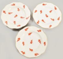 3 db Herendi süteményes tányér. Kézzel festett, jelzett, egyiken hajszálrepedéssel d: 19 cm