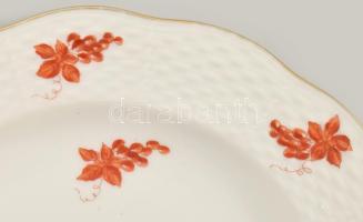 3 db Herendi süteményes tányér. Kézzel festett, jelzett, egyiken hajszálrepedéssel d: 19 cm