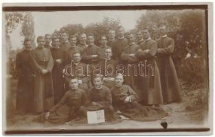 1918 Nagyvárad, Oradea; papnövendékek csoportképe / priests, novices. photo (EK)