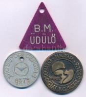 Kutas László (1936-) 2000. "Magyar Osteológiai Kongresszus / Balatonfüred Június 8-10" kétoldalas bronz emlékérem (33,5mm) + DN "Diósgyőri Gépgyár" lyukasztott Al biléta, "8378" számozással + DN "B.M. Üdülő" lyukasztott, színezett fém biléta (39x39mm) T:XF,VF