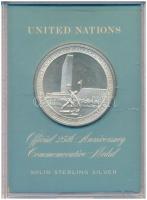 Amerikai Egyesült Államok / Pennsylvania 1970. "Az Egyesült Nemzetek Szervezete 25. évfordulója 1945-1970" kétoldalas Ag emlékérem eredeti műanyag tokban (26,5g/0.925/38,5mm) T:UNC USA / Pennsylvania 1970. "United Nations 25th Anniversary 1945-1970" two-sided Ag commemorative medallion in original plastic case (26,5g/0.925/38,5mm) C:UNC