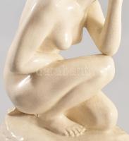 Kisfaludi Strobl Zsigmond (1884-1975): Guggoló akt. Mázas kerámia, jelzett, m: 31 cm /// Zsigmond Ki...