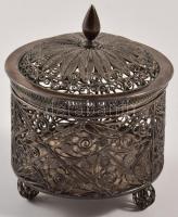 Kínai filigrán ezüst dobozka. Jelzett. 130g. d: 8 cm /// Chinese filigree silver box. Hallmarked. 130 g, diameter: 8 cm