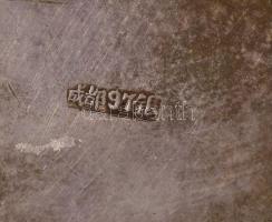 Kínai filigrán ezüst dobozka. Jelzett. 130g. d: 8 cm /// Chinese filigree silver box. Hallmarked. 13...