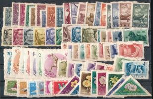 Kis tétel stecklapon az 1940-es, 1950-es évekből, benne 74 db bélyeg