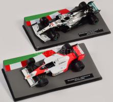 2 db Forma 1 játék autó makett 15 cm Műanyag tárlóban Mc Laren, Mercedes
