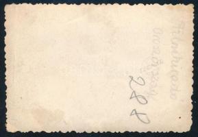 cca 1942 Juhász-Gamma lőelemképző az orosz fronton, fotó hátoldalon feliratozva, felületén törésnyom...